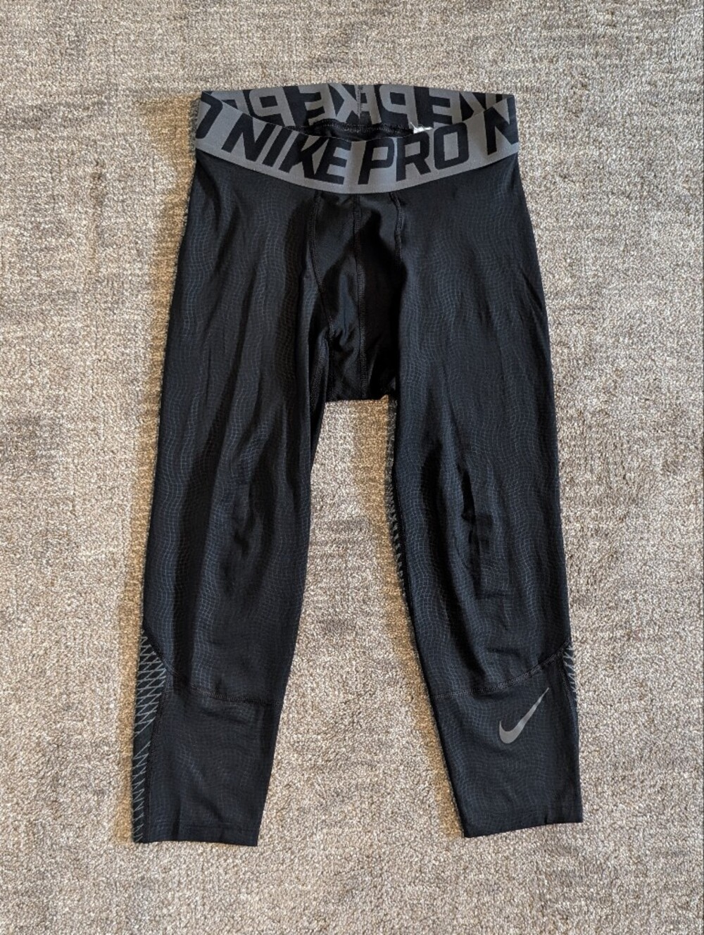 Nike Pro Hyper Cool Black Compression 3/4 Leggings with Gray Waistband - Small